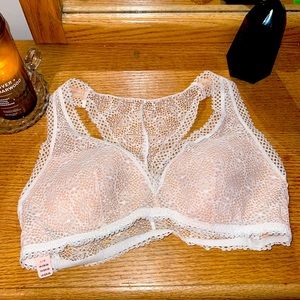 NWT white lace, slightly padded racer, back bra